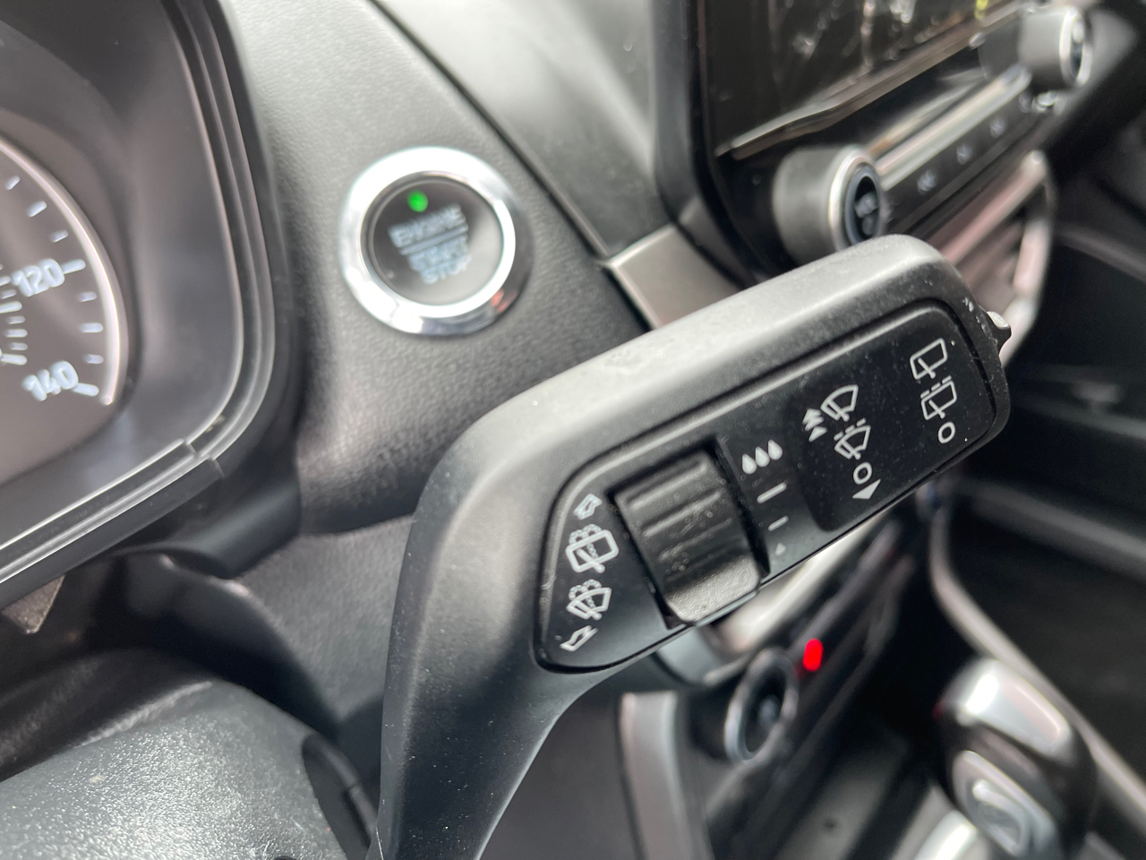 Vehicle image 26 of 29