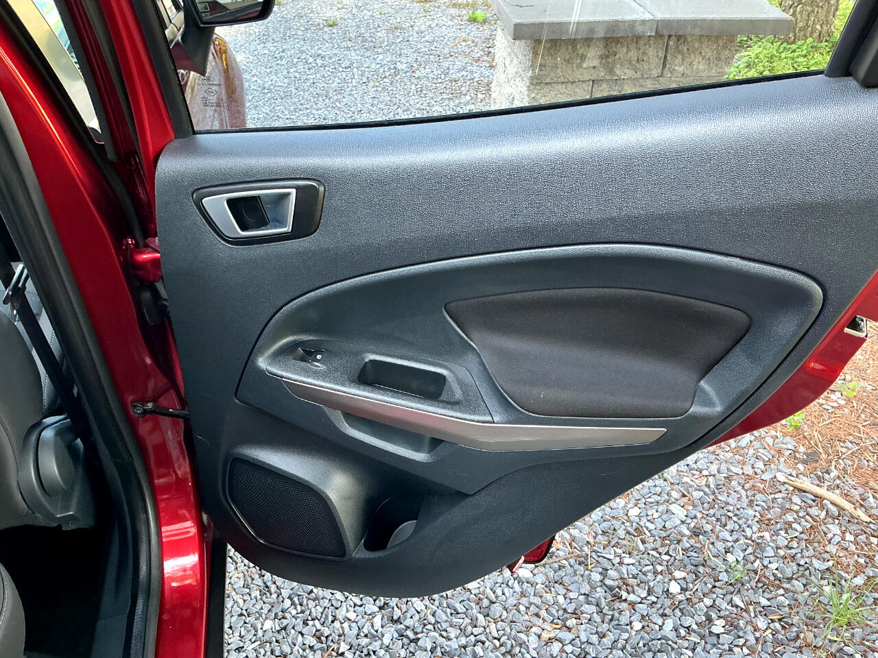 2019 Ford EcoSport SE Image 14 of 19