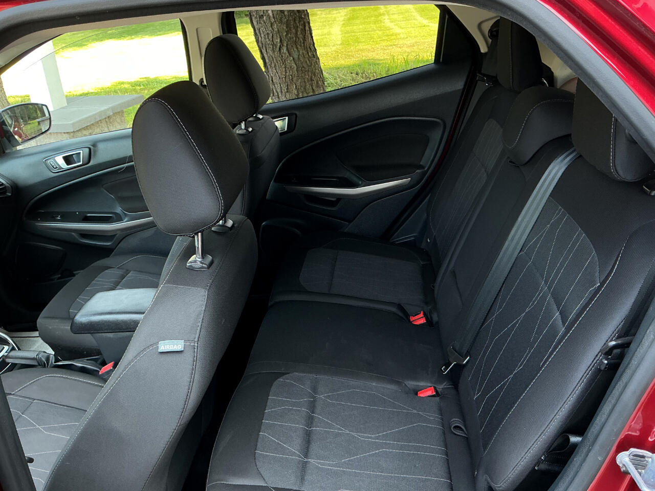 2019 Ford EcoSport SE Image 11 of 19