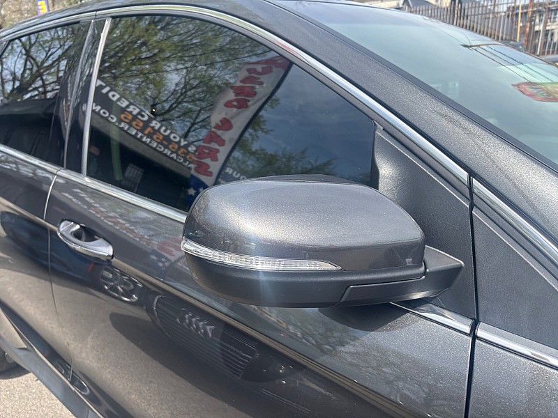 Vehicle image 24 of 35