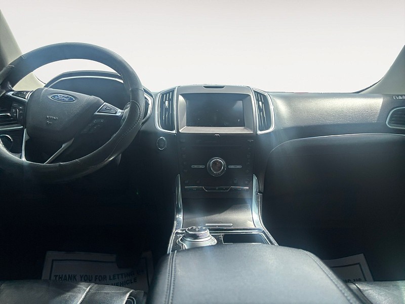 Vehicle image 11 of 35