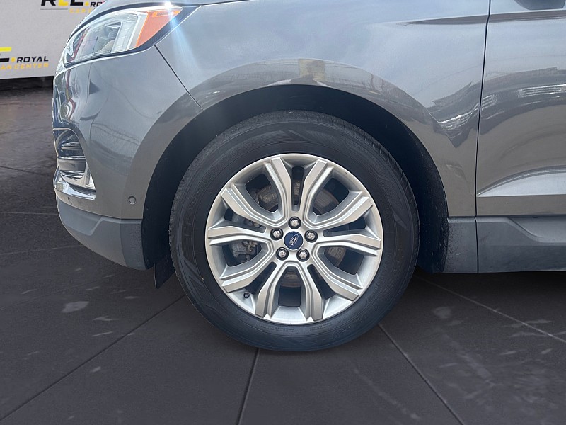 Vehicle image 14 of 35