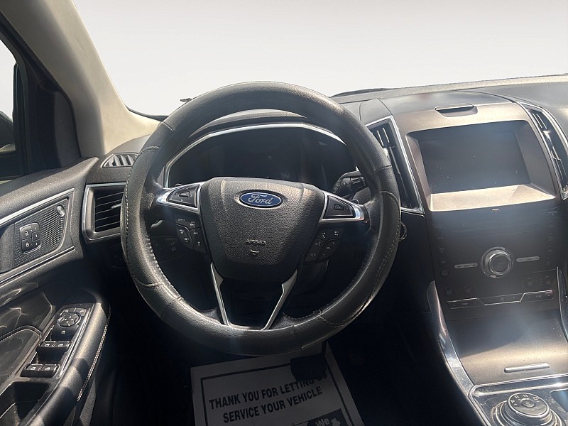 Vehicle image 12 of 35