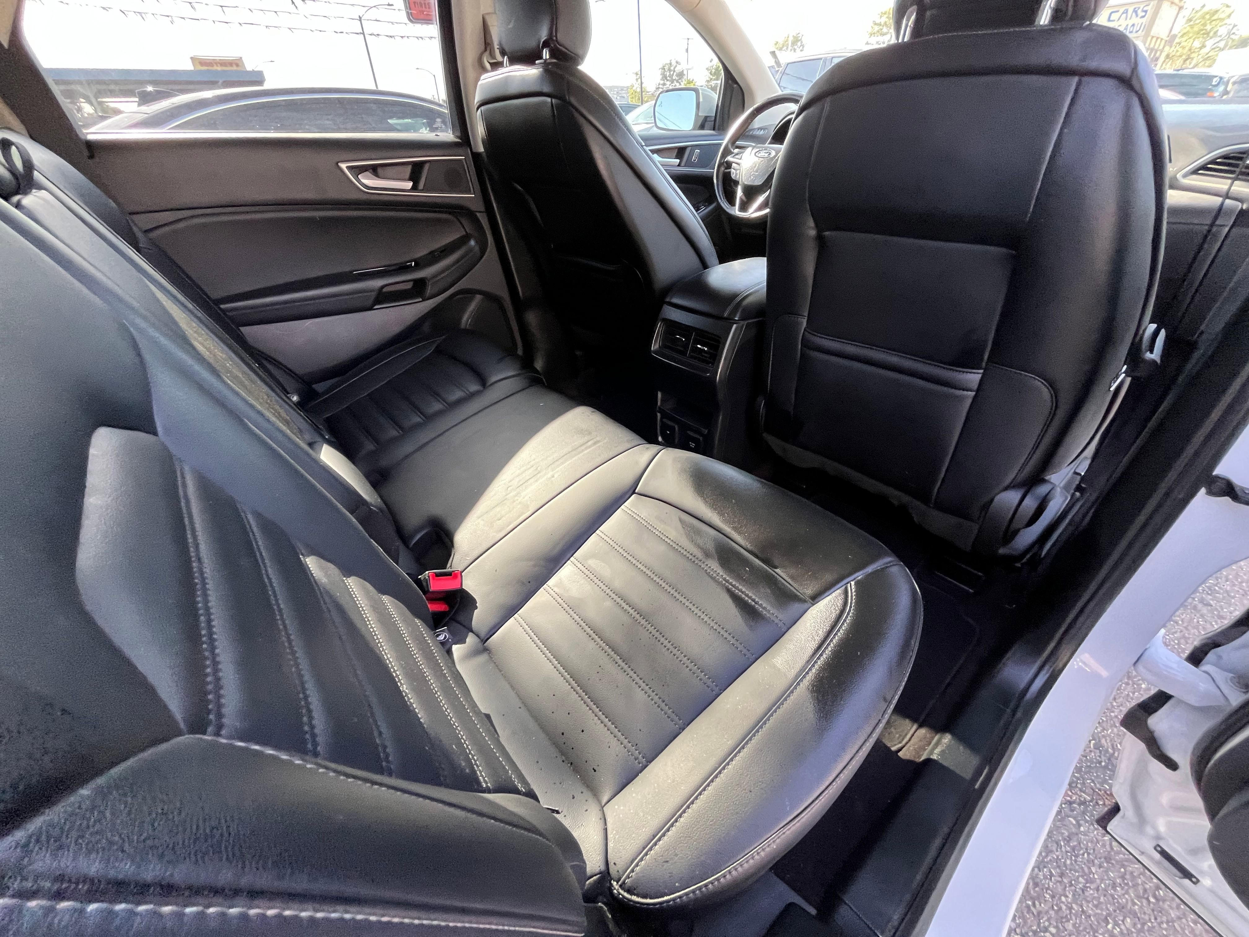 Vehicle image 66 of 72