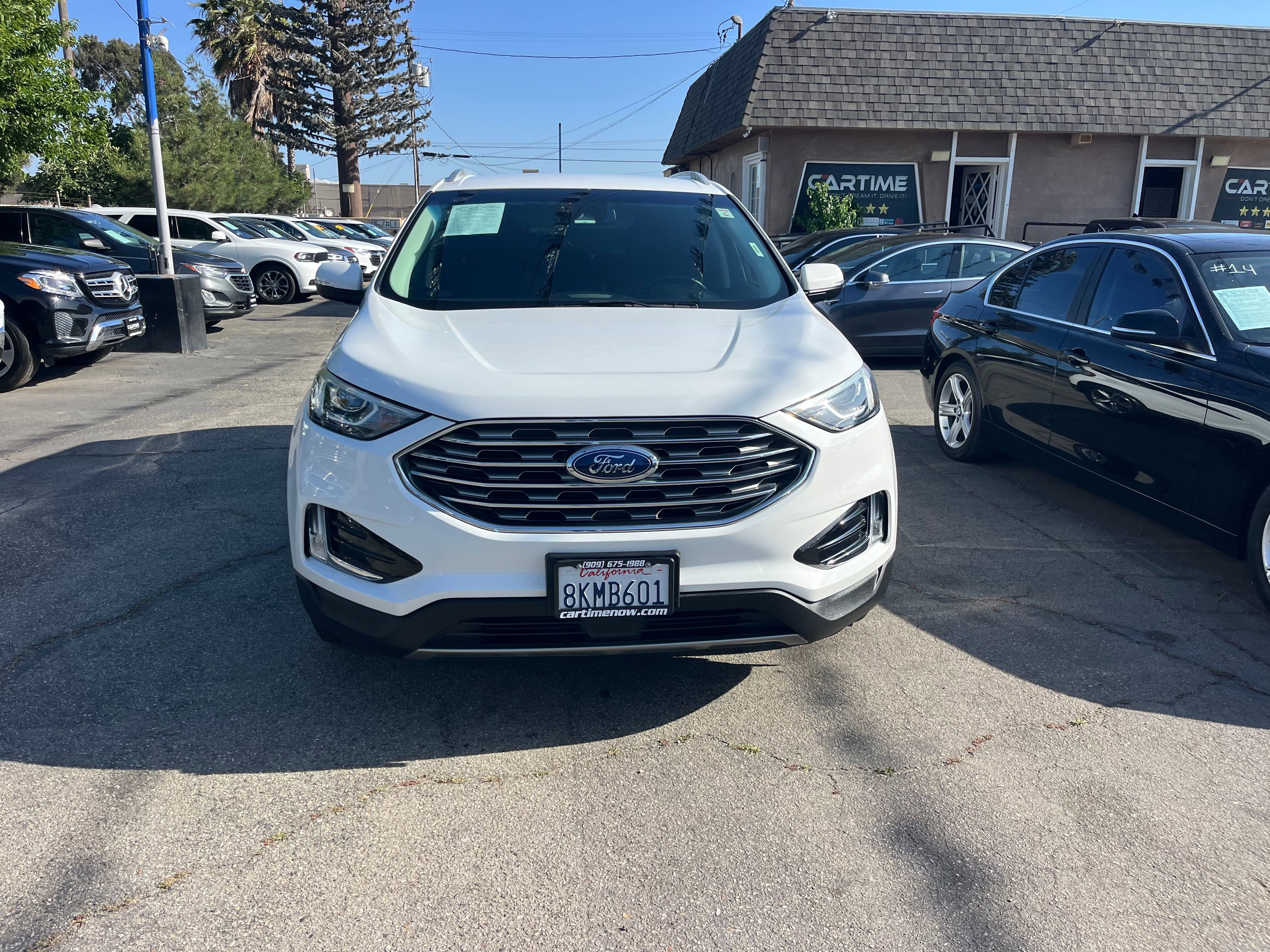Vehicle image 7 of 72