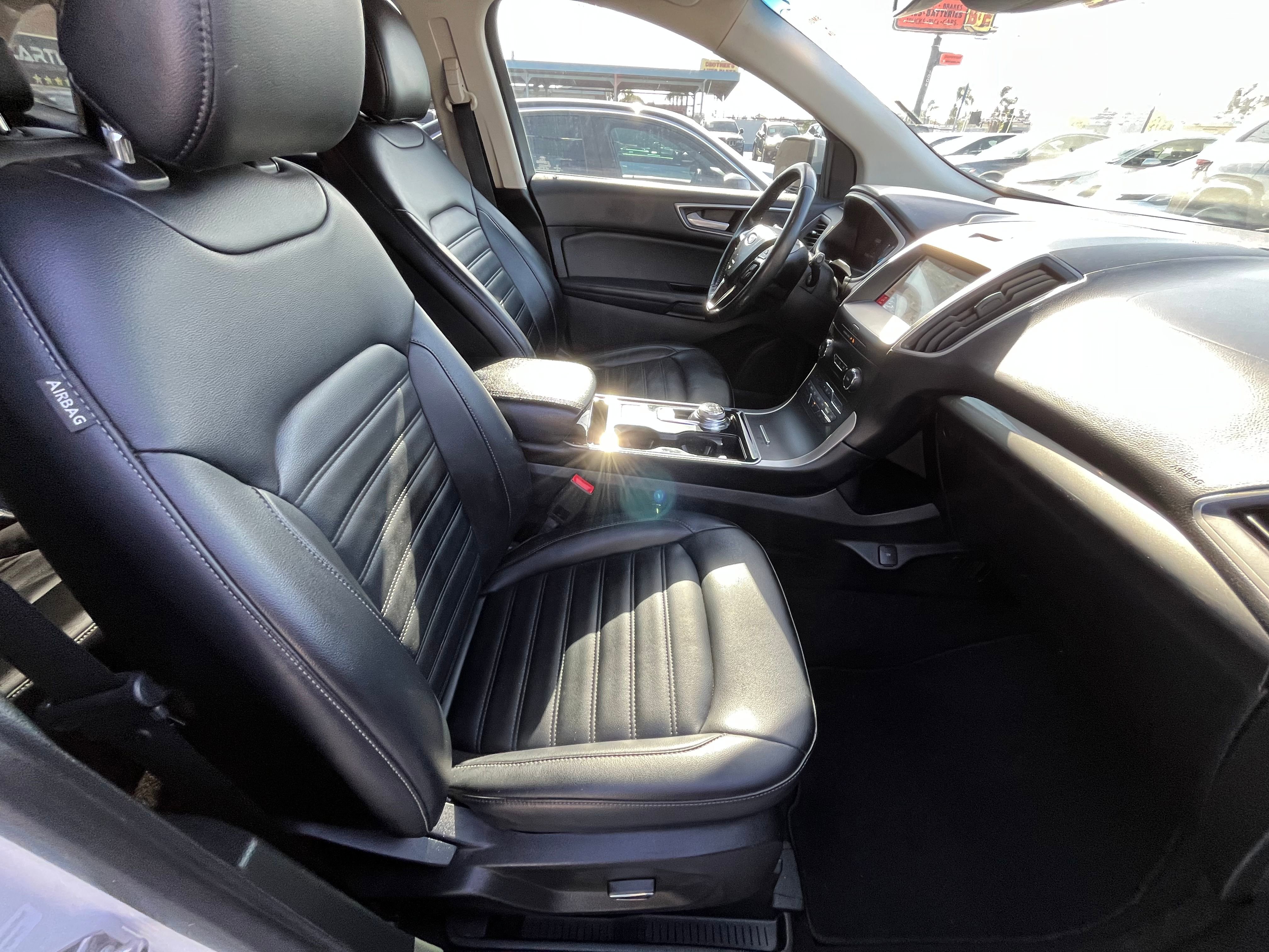 Vehicle image 58 of 72