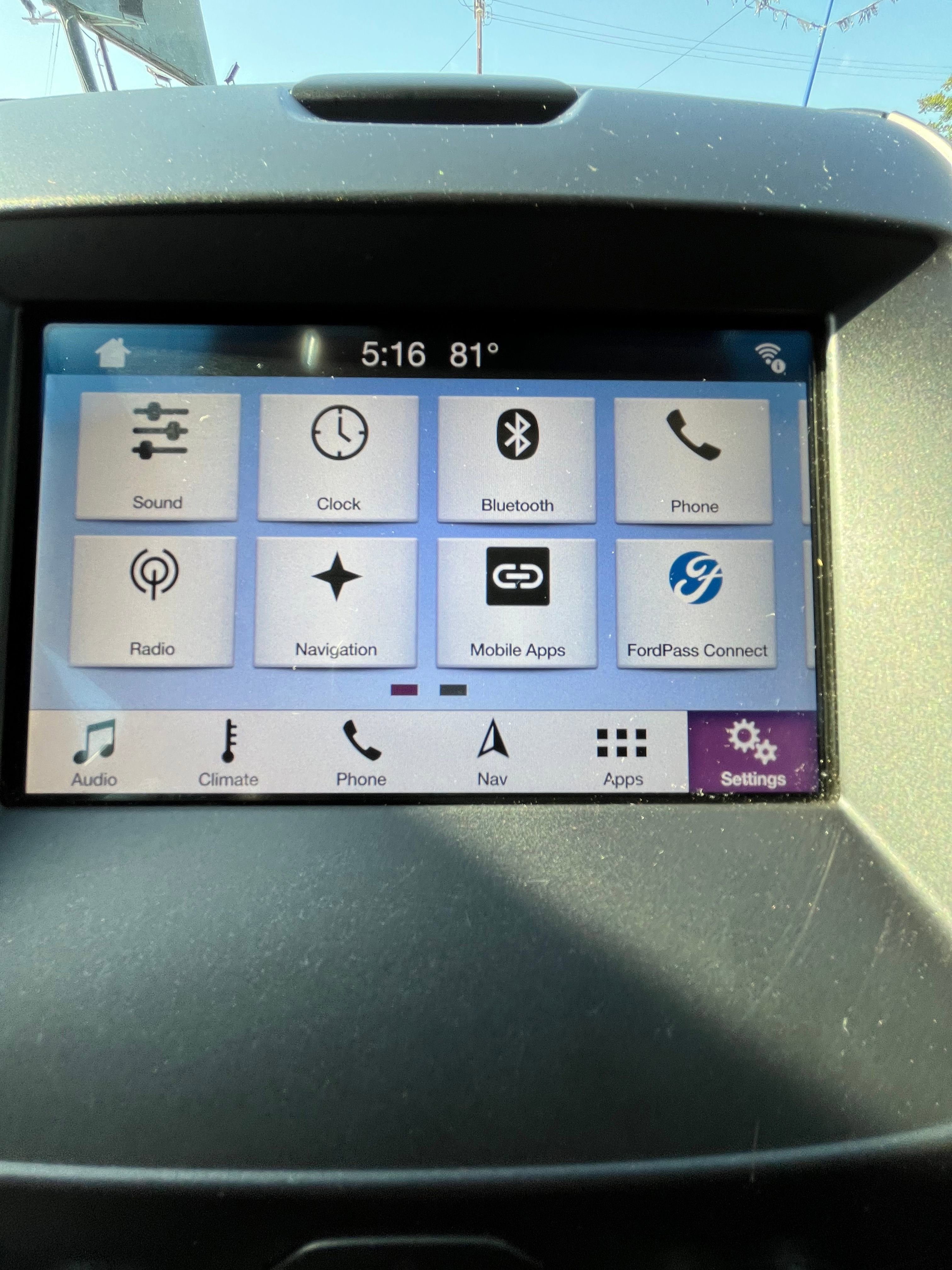 Vehicle image 56 of 72