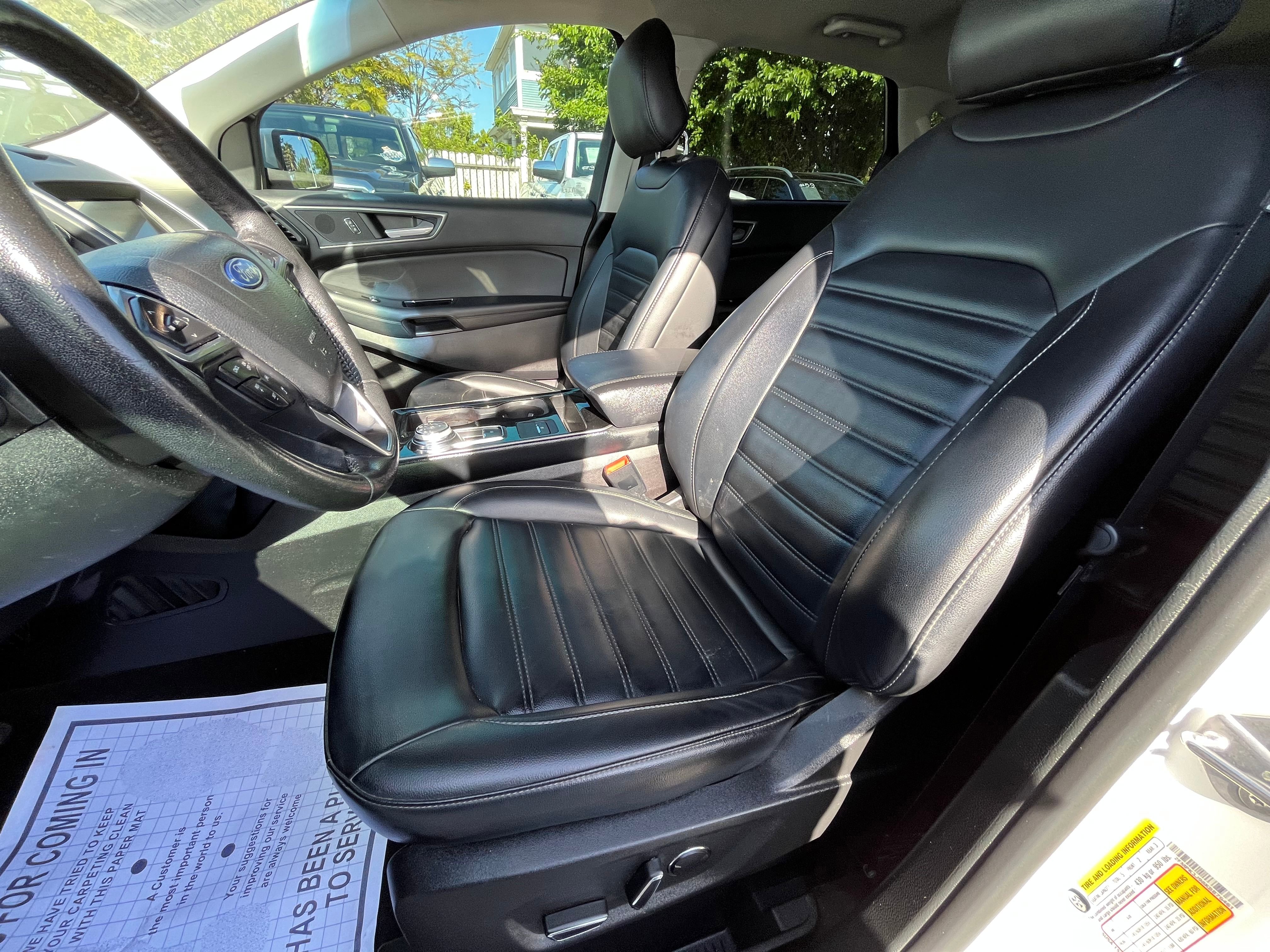 Vehicle image 40 of 72