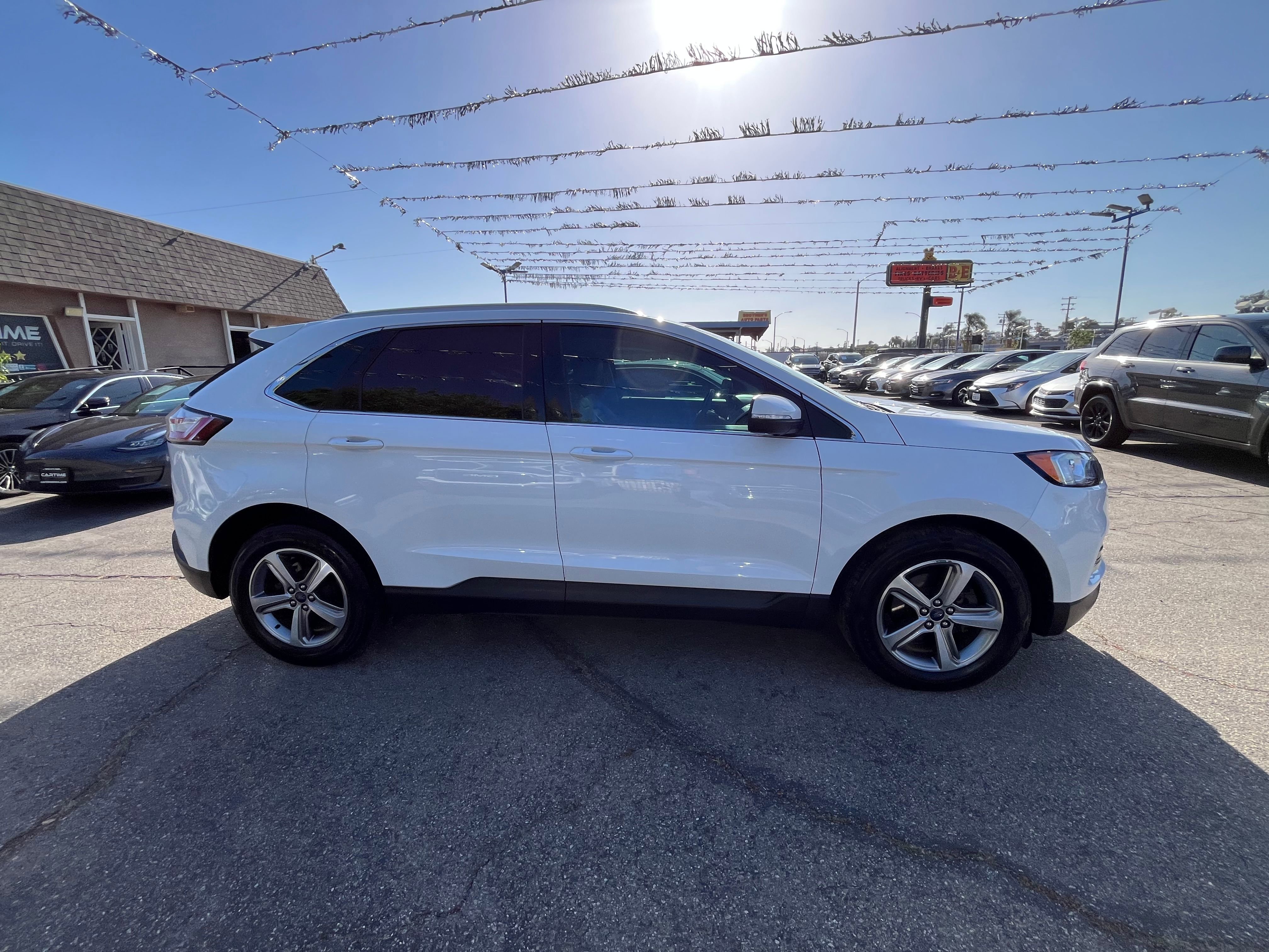 Vehicle image 13 of 72