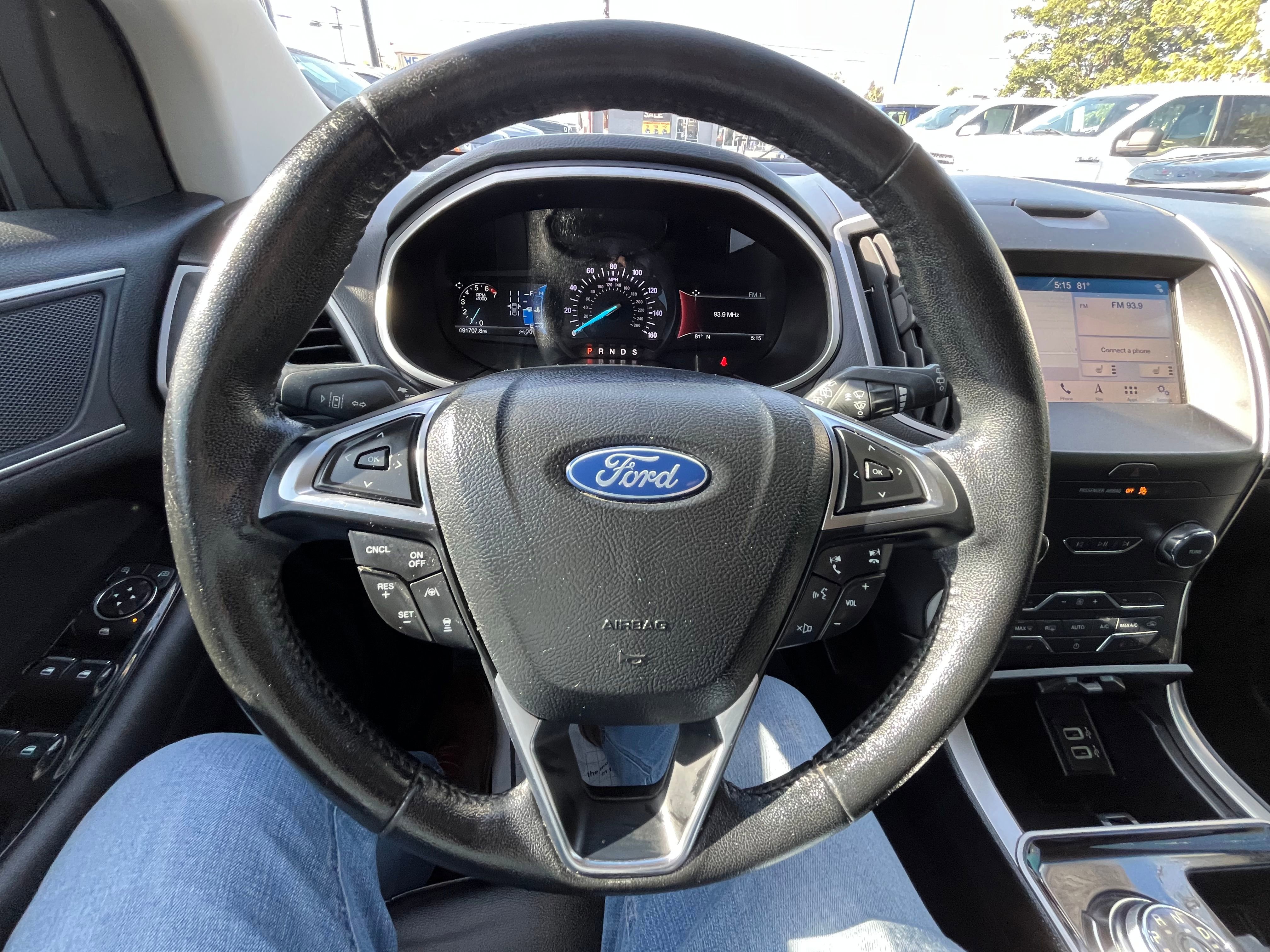 Vehicle image 44 of 72