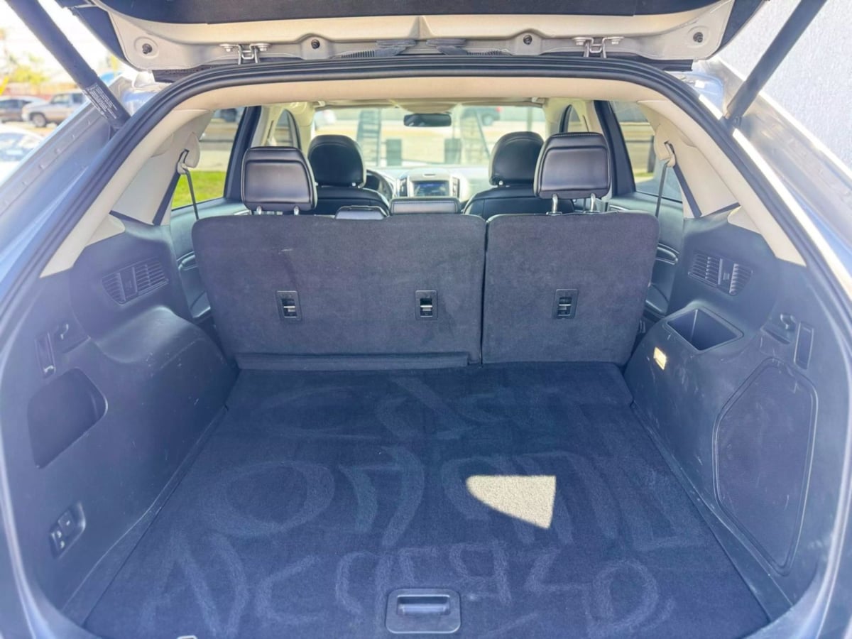 Vehicle image 14 of 36
