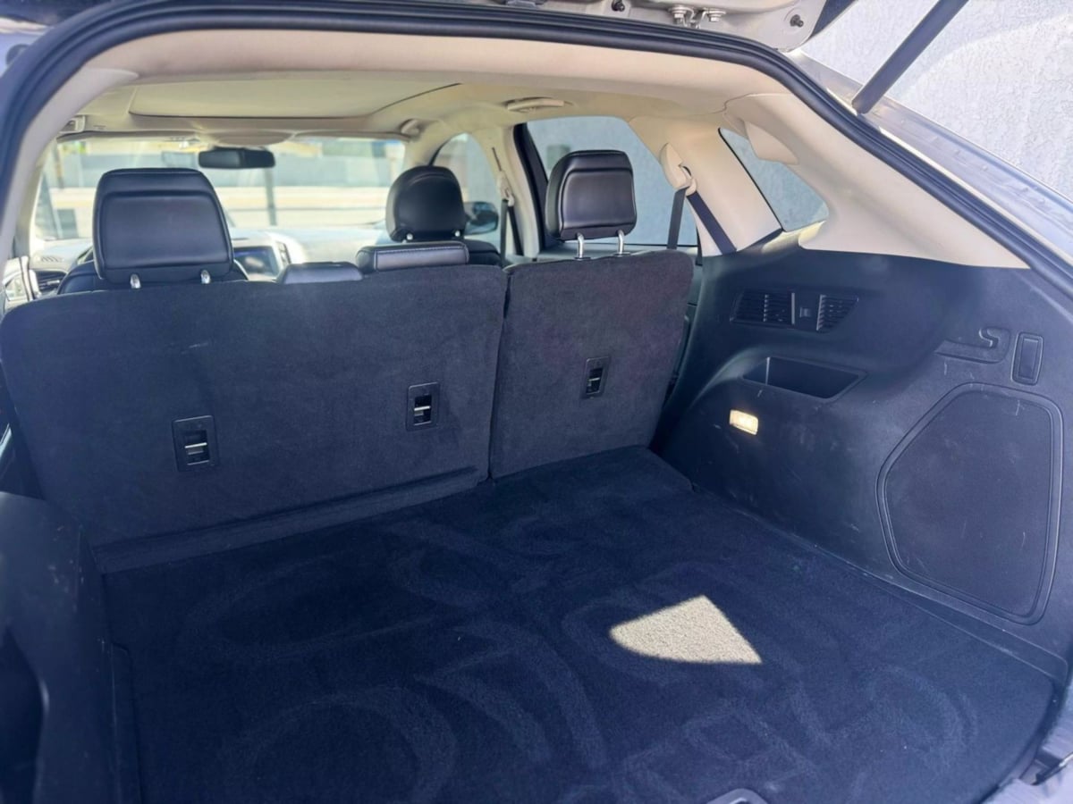 Vehicle image 15 of 36