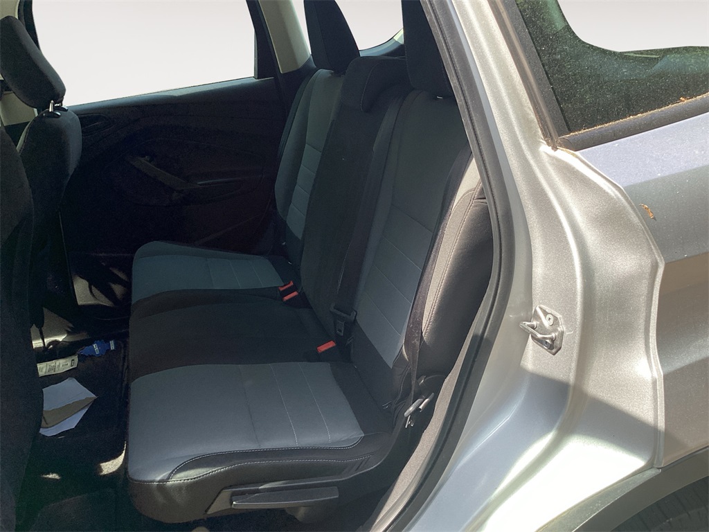 Vehicle image 10 of 19