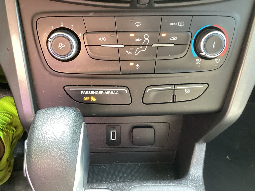 Vehicle image 19 of 19