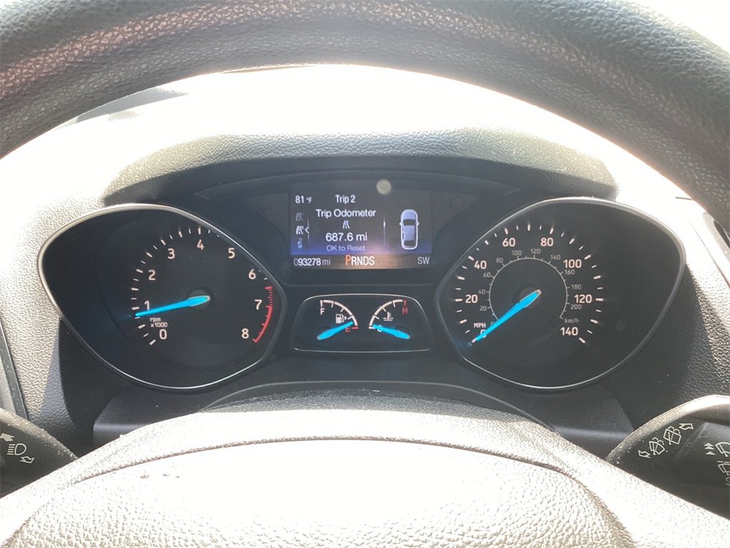 Vehicle image 17 of 19