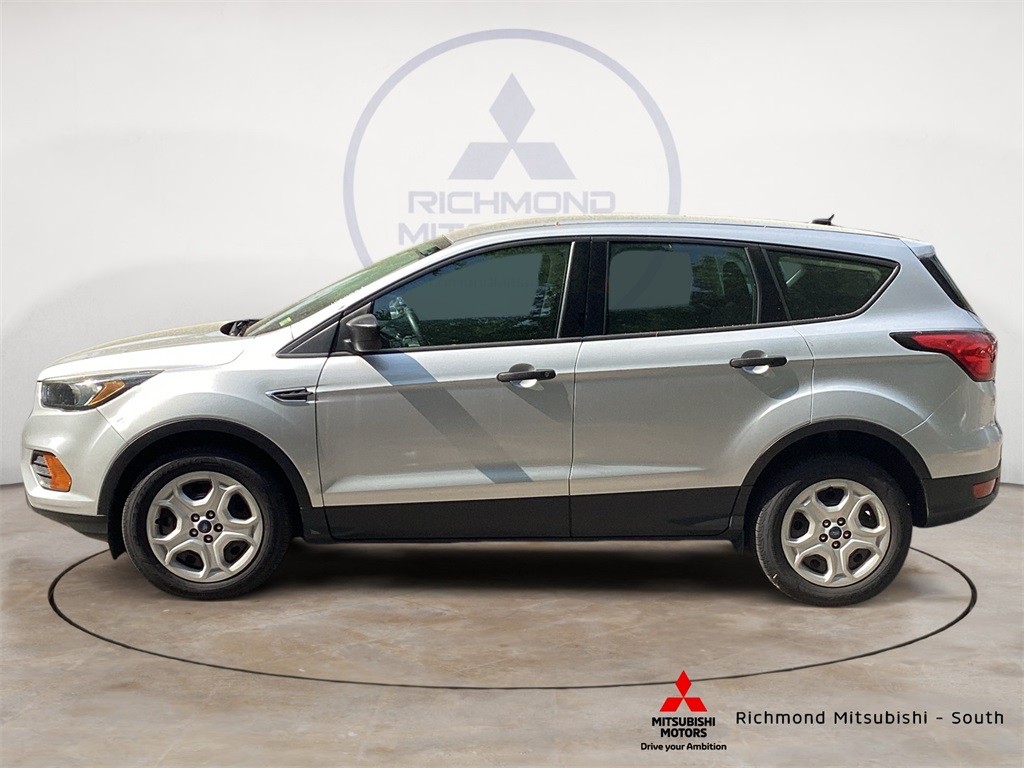 Vehicle image 5 of 19