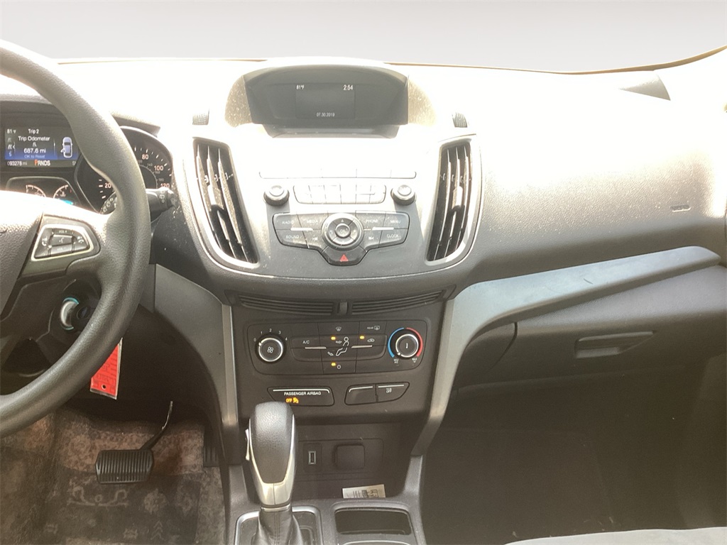 Vehicle image 8 of 19