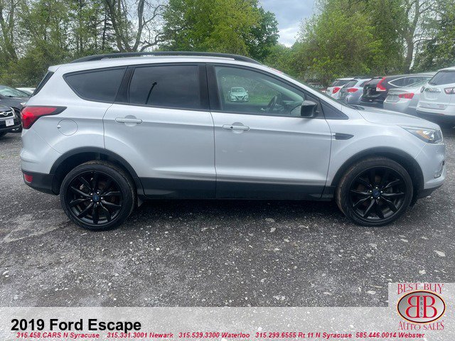 Vehicle image 4 of 16