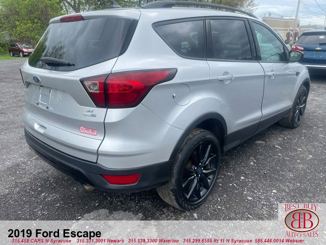 Vehicle image 5 of 16