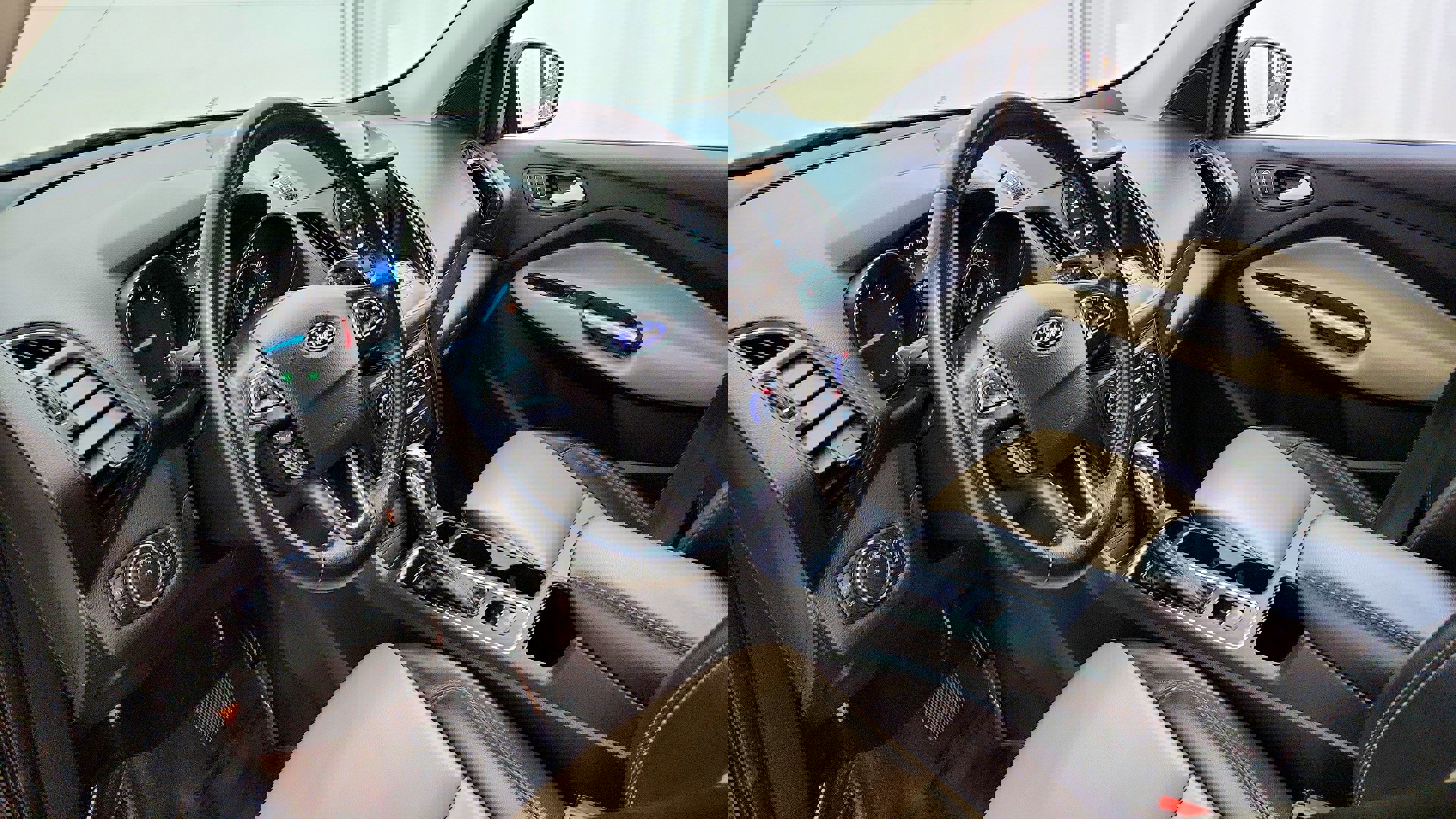 Vehicle image 19 of 32