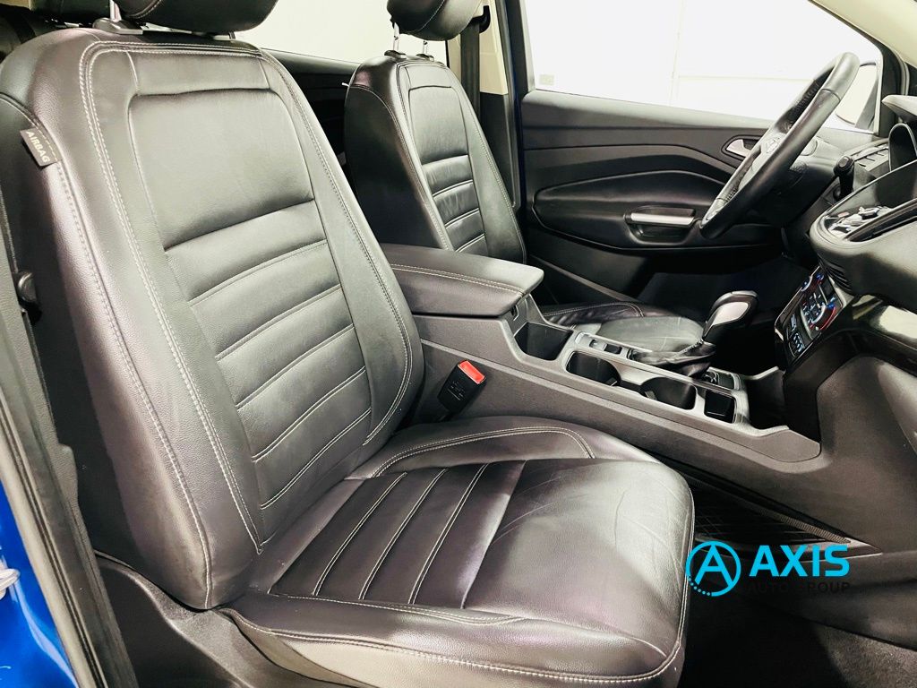2019 Ford Escape Titanium Image 28 of 46