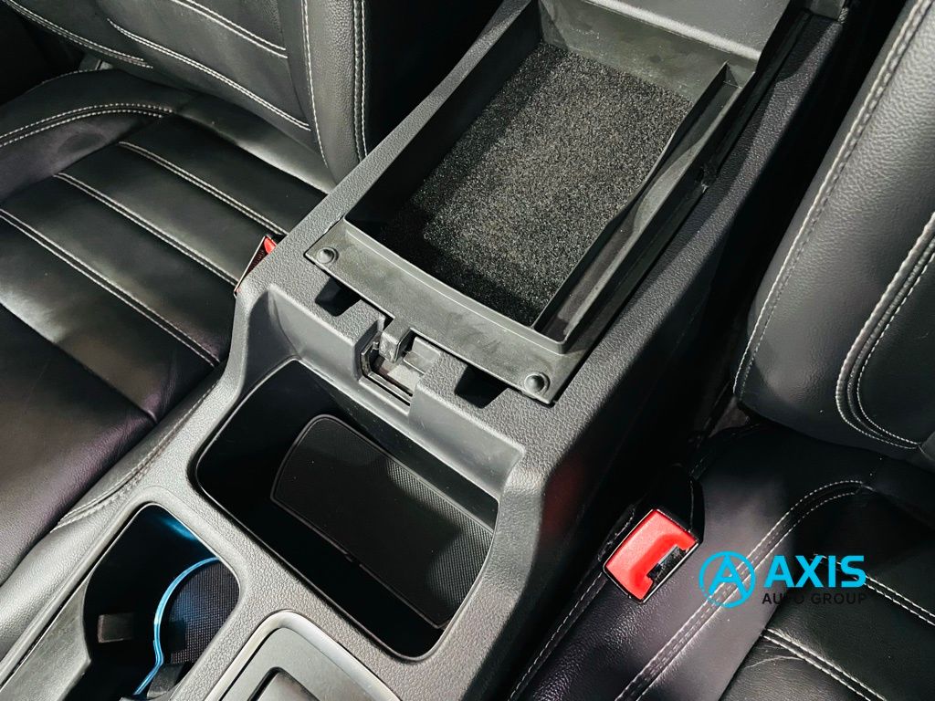 2019 Ford Escape Titanium Image 39 of 46