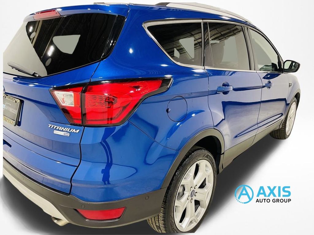 2019 Ford Escape Titanium Image 14 of 46