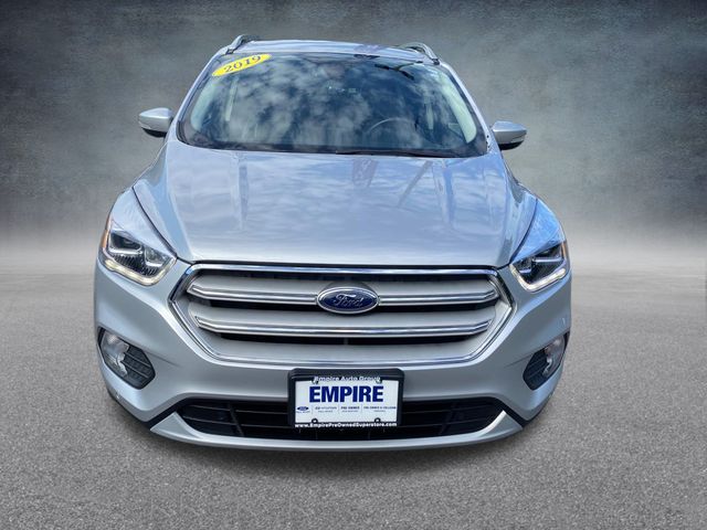 Vehicle image 2 of 33