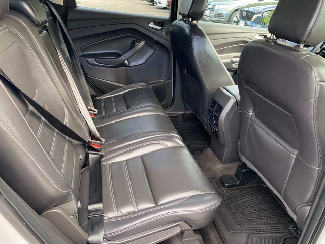 Vehicle image 14 of 33