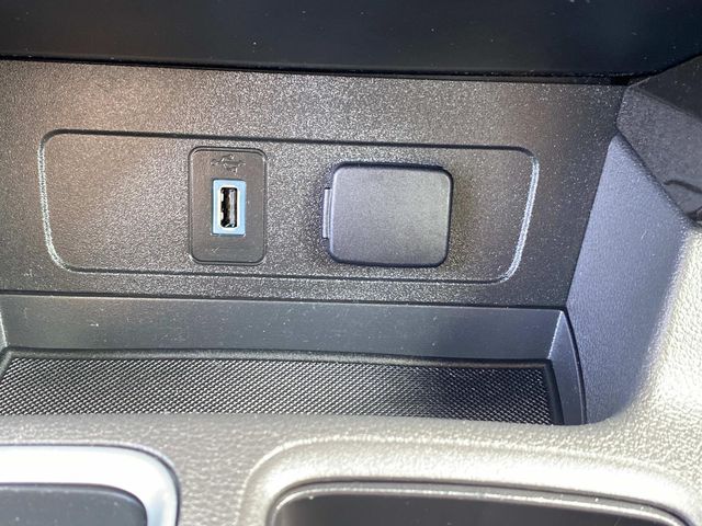 Vehicle image 33 of 33