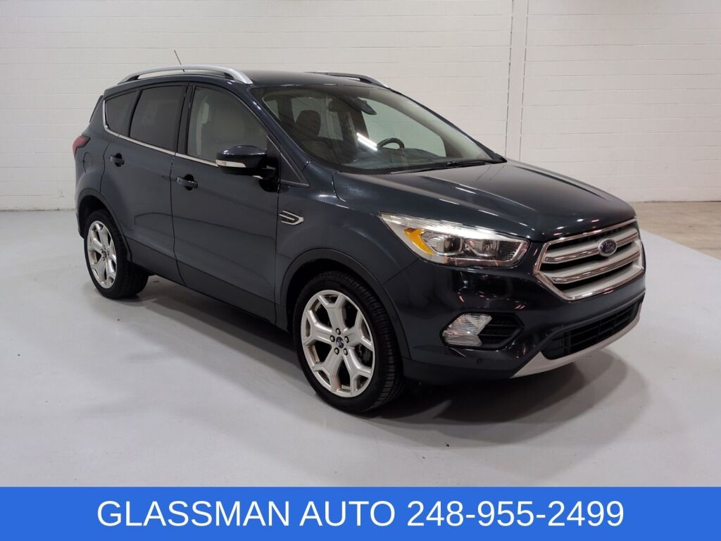 2019 Ford Escape Titanium Image 3 of 24
