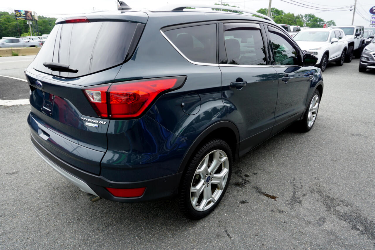 Vehicle image 5 of 28