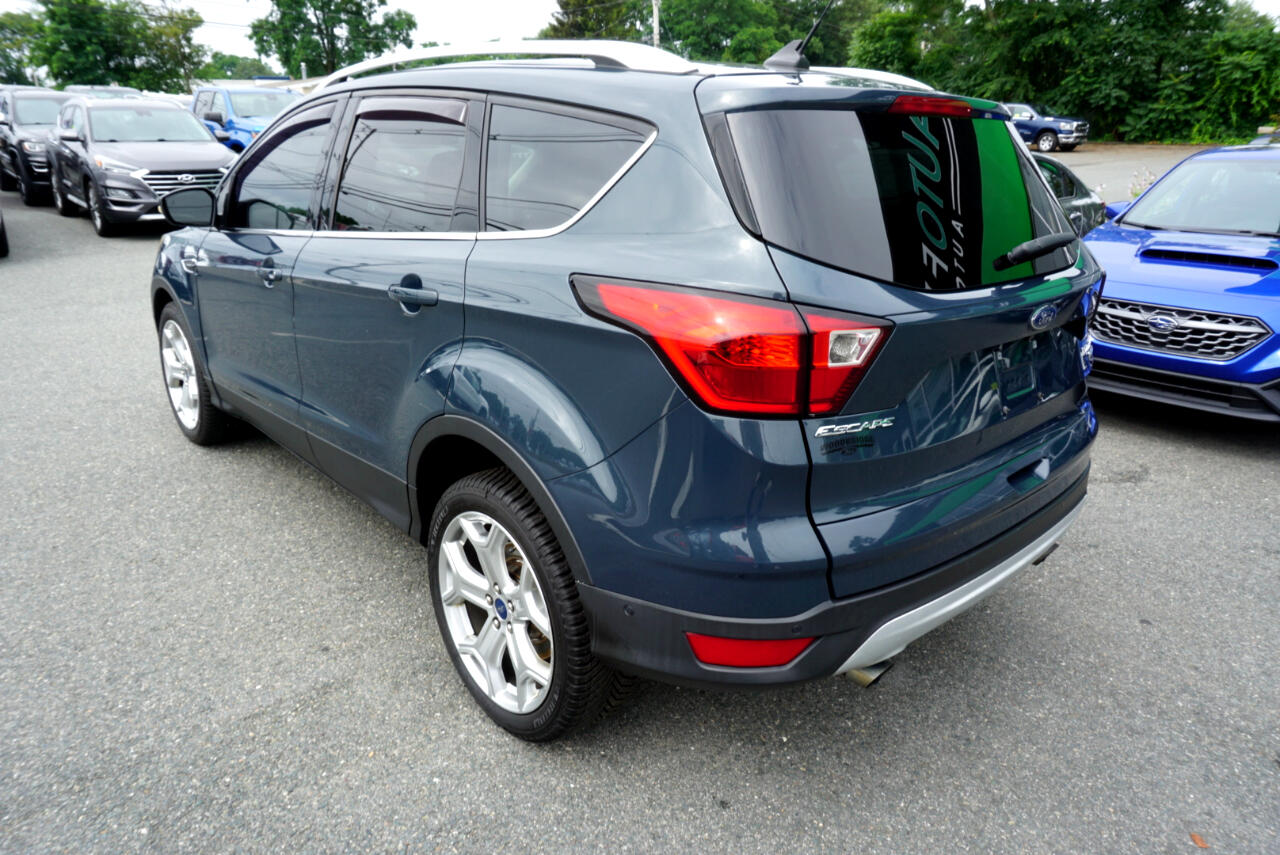 Vehicle image 7 of 28