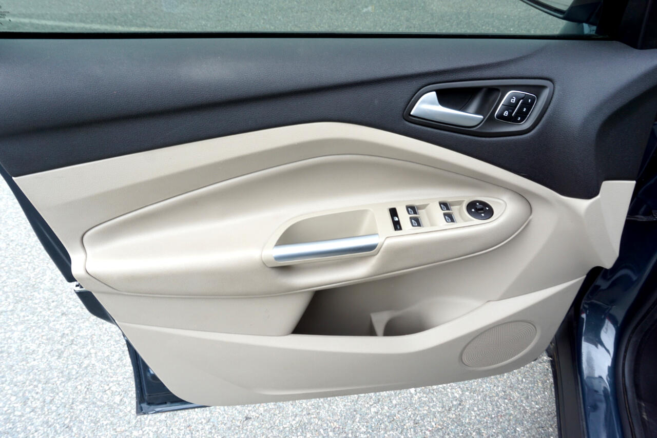 Vehicle image 20 of 28