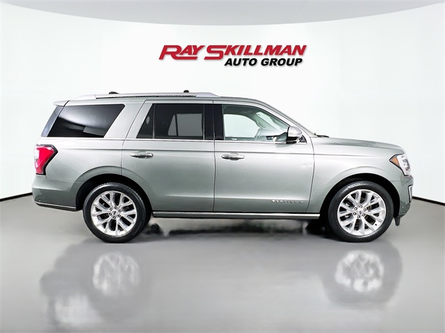 Vehicle image 4 of 43