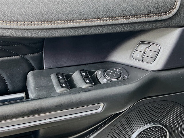 Vehicle image 9 of 43