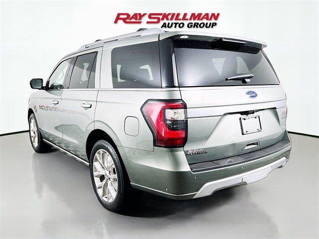 Vehicle image 7 of 43