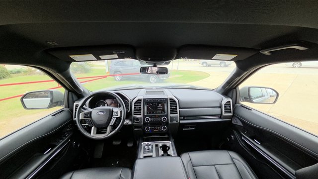 2019 Ford Expedition XLT Image 15 of 35