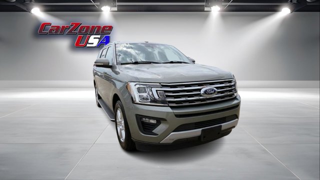 2019 Ford Expedition XLT Image 3 of 35