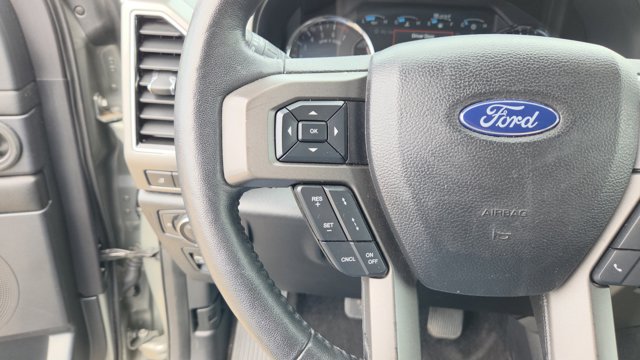 2019 Ford Expedition XLT Image 19 of 35