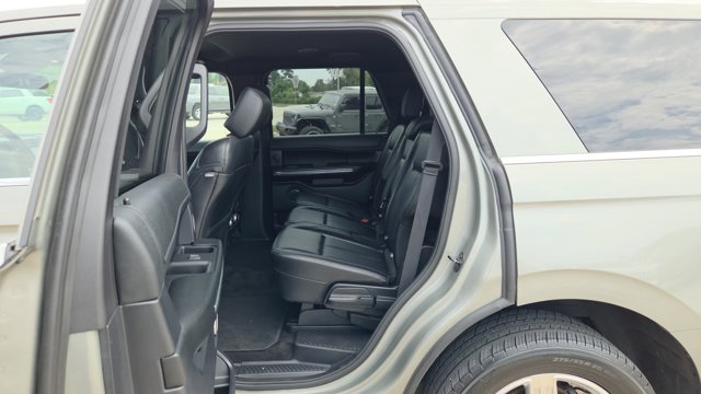 2019 Ford Expedition XLT Image 33 of 35
