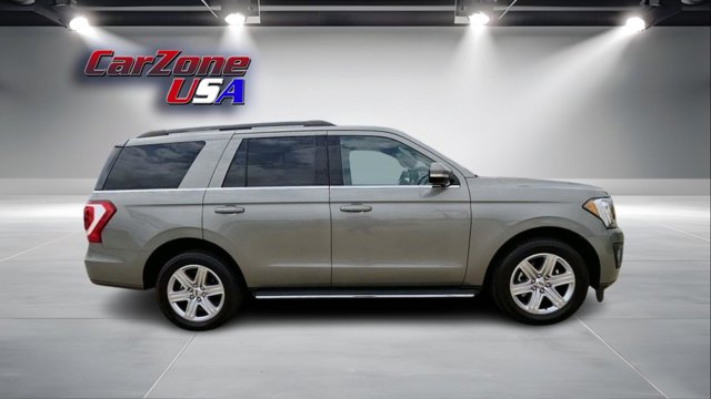 2019 Ford Expedition XLT Image 4 of 35