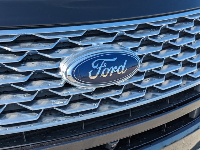 Vehicle image 11 of 36