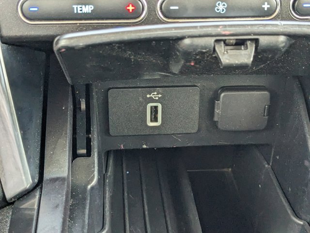 Vehicle image 28 of 36