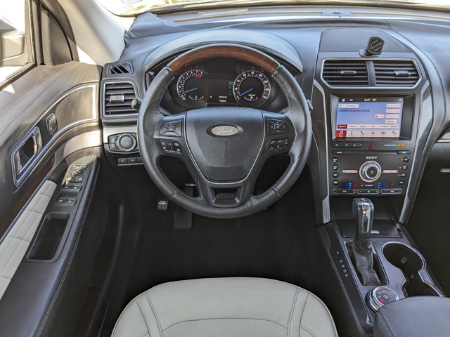 Vehicle image 20 of 36