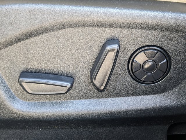 Vehicle image 24 of 36