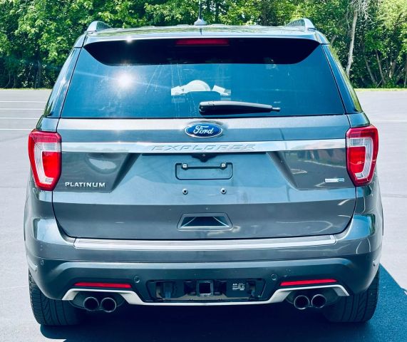 Vehicle image 7 of 40