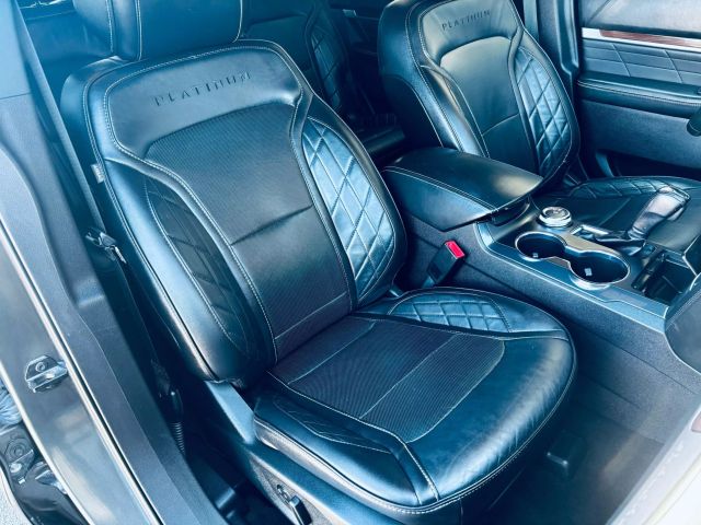Vehicle image 20 of 40