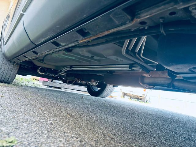 Vehicle image 14 of 40