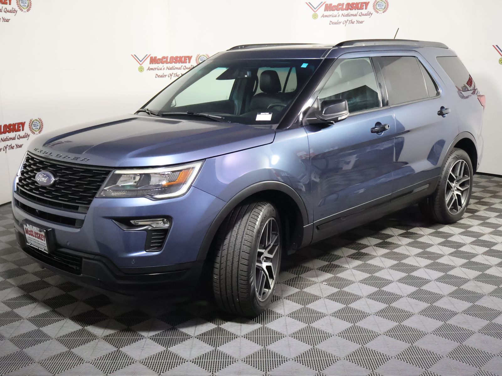 2019 Ford Explorer Sport Image 1 of 57